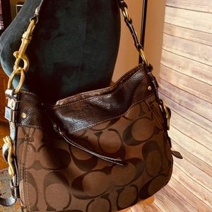 Coach authentic Zoe Hobo handbag!